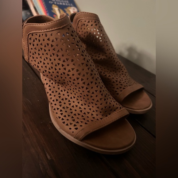 Universal Thread open toe block heel - Picture 2 of 4